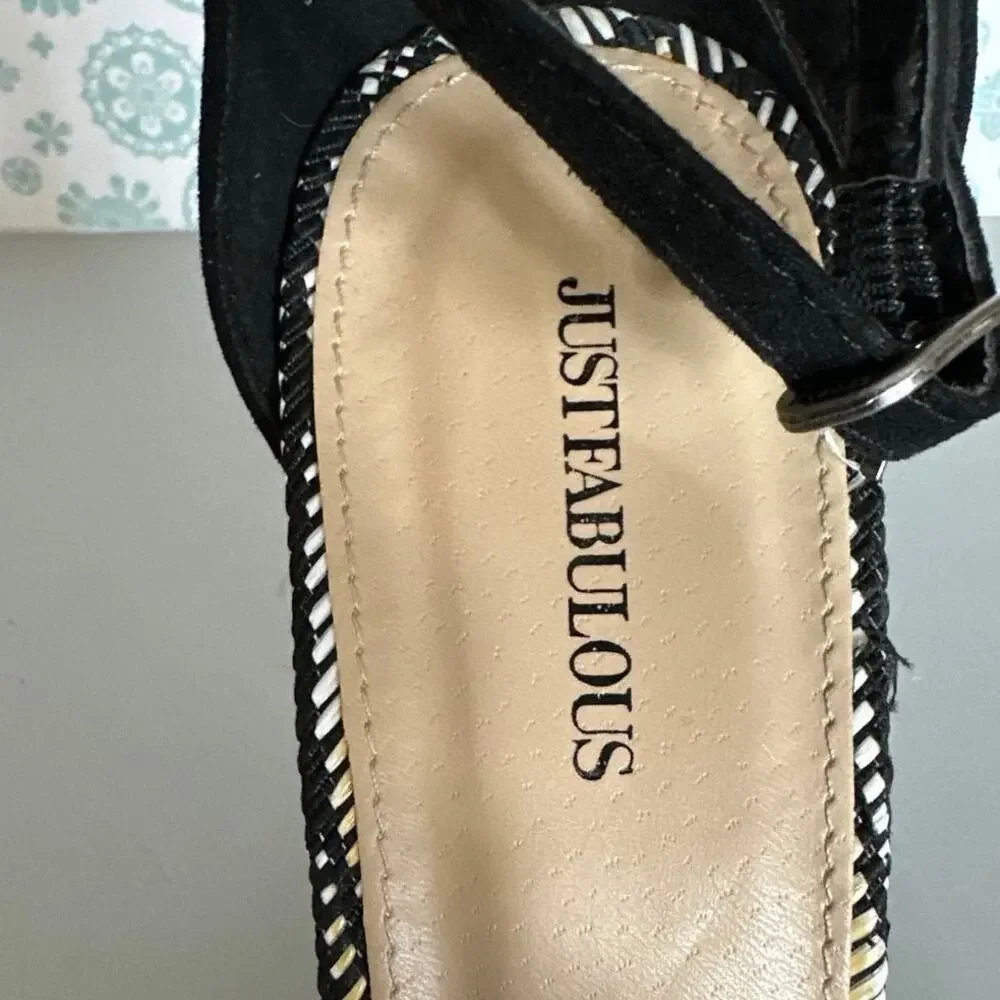 JustFab Womens Black White Woven Block Heel Ankle Strap Sandals Open Toe 10 - Picture 12 of 12
